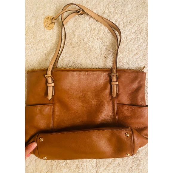 Michael Kors Tote Tan Leather Bag - Picture 2 of 6